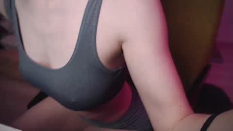 mollytucker online show from February 22, 3:25 pm