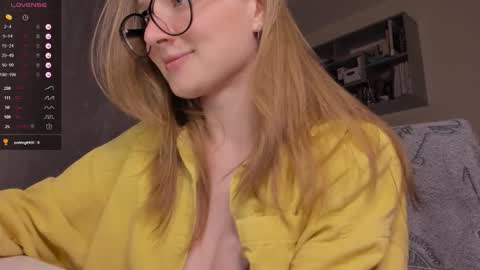 mollytucker online show from September 24, 5:49 pm