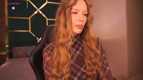 mollyymayy online show from March 25, 4:24 pm