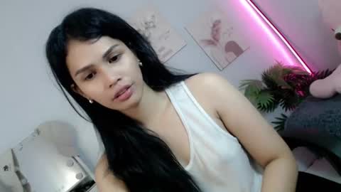 Snapshot of momi_khem019 chatting on June 28, 6:41 am MOMIKHEM online show from June 28, 6:41 am