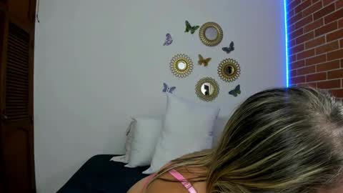 Maja online show from December 11, 11:43 pm