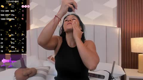 Snapshot of mommy_naughty_ chatting on May 28, 10:45 am Letty Smith online show from May 28, 10:45 am