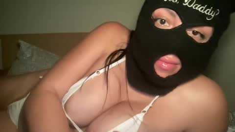 Snapshot of mommygoddess03 chatting on October 7, 3:04 am mommygoddess03 online show from October 7, 3:04 am