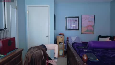 Goddess L online show from March 10, 3:39 pm