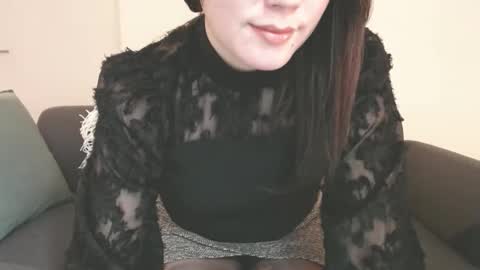 Snapshot of momo612238 chatting on December 10, 7:00 pm Momo online show from December 10, 7:00 pm