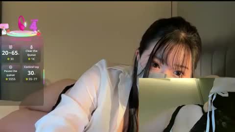 Snapshot of momo___0717 chatting on November 4, 10:58 am momo___0717 online show from November 4, 10:58 am