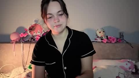 Snapshot of momomochi_ chatting on March 1, 3:58 pm Momo online show from March 1, 3:58 pm