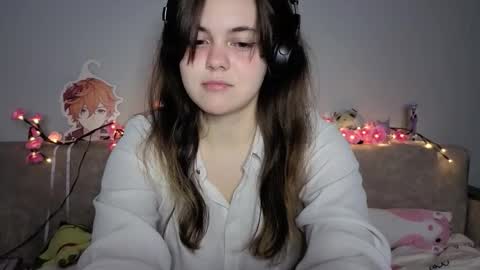 Snapshot of momomochi_ chatting on March 9, 6:34 pm Momo online show from March 9, 6:34 pm