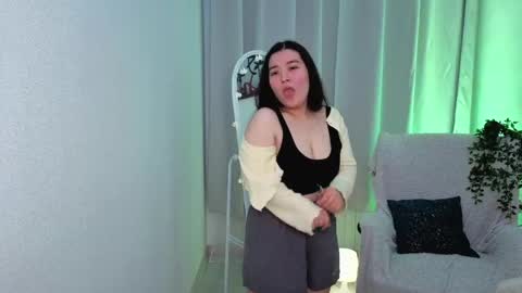 Momo online show from April 30, 8:48 pm