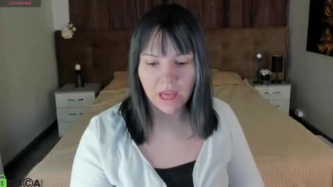 mon1ca_jones online show from February 19, 8:32 am