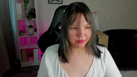 mon1ca_jones online show from March 1, 8:16 am