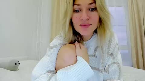 Mona online show from November 14, 4:55 am