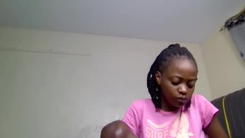 Snapshot of mona_luv1 chatting on September 11, 12:11 am Mona online show from September 11, 12:11 am