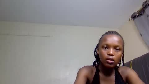 Snapshot of mona_luv1 chatting on September 14, 1:05 am Mona online show from September 14, 1:05 am