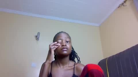 Snapshot of mona_luv1 chatting on October 17, 1:53 am Mona online show from October 17, 1:53 am