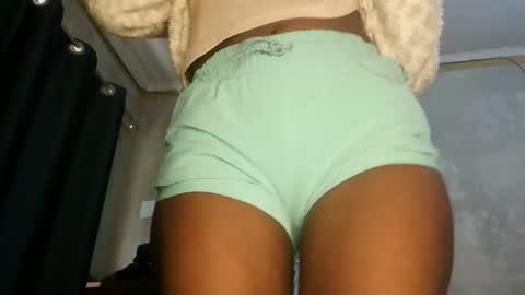 mona online show from March 21, 8:19 am