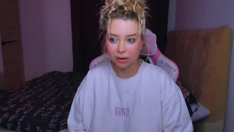   online show from September 30, 12:59 am