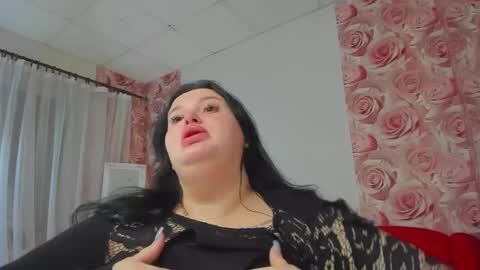 Snapshot of monasteel chatting on December 9, 6:34 am Monica online show from December 9, 6:34 am