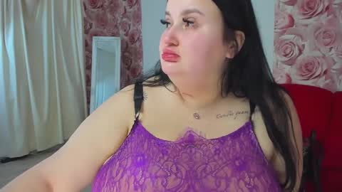 Snapshot of monasteel chatting on January 27, 9:13 am Monica online show from January 27, 9:13 am