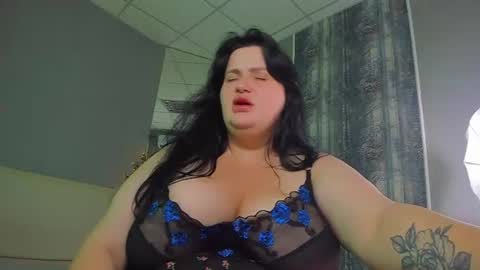 Snapshot of monasteel chatting on June 27, 1:32 am Monica online show from June 27, 1:32 am
