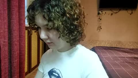 Hello world im Eva D glad to see u here all D online show from March 11, 9:32 pm