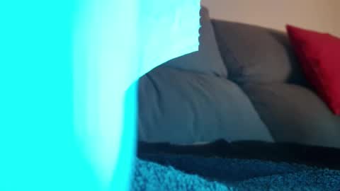 Snapshot of monica35milf chatting on December 6, 7:10 am MonicaLuigi online show from December 6, 7:10 am