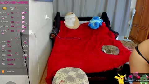 Snapshot of monica_elder chatting on December 19, 1:18 pm Monica Elder online show from December 19, 1:18 pm