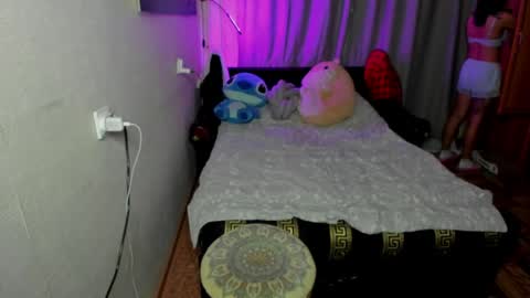 Snapshot of monica_elder chatting on May 29, 3:48 am Monica Elder online show from May 29, 3:48 am