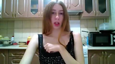 Monica online show from December 20, 10:06 pm