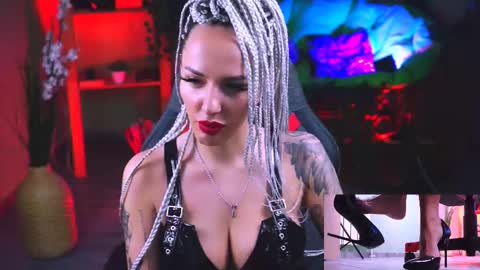 Snapshot of monicamaxwel chatting on February 11, 12:05 pm Monika online show from February 11, 12:05 pm