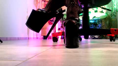Snapshot of monicamaxwel chatting on October 11, 1:31 pm Monika online show from October 11, 1:31 pm