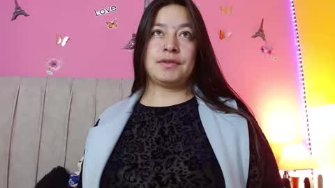 Snapshot of monickhot303av chatting on October 8, 1:47 am monickhot303av online show from October 8, 1:47 am