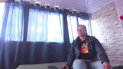 monickhot303av online show from February 21, 12:39 pm