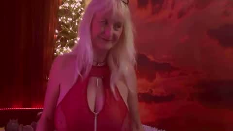 Snapshot of monicutex chatting on December 31, 1:57 am Monika online show from December 31, 1:57 am