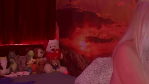 Snapshot of monicutex chatting on February 14, 4:37 am Monika online show from February 14, 4:37 am