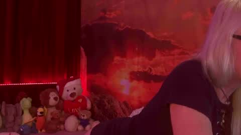 Snapshot of monicutex chatting on March 8, 3:28 am Monika online show from March 8, 3:28 am