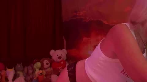 Snapshot of monicutex chatting on October 16, 12:44 am Monika online show from October 16, 12:44 am