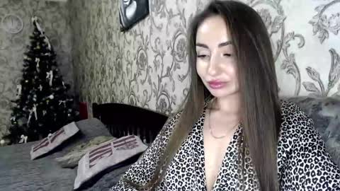 monika_2025 online show from January 7, 2:08 pm