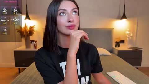 Snapshot of monika_reed1 chatting on November 8, 9:09 am Monika online show from November 8, 9:09 am