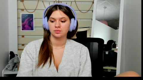 Monika online show from January 21, 6:02 pm