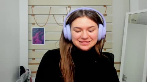 Monika online show from February 8, 4:47 pm