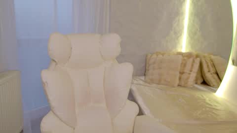 Ask me online show from December 21, 12:01 pm