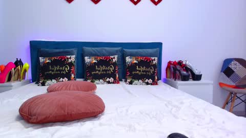 Snapshot of moniquebliss chatting on March 3, 2:26 pm moniquebliss online show from March 3, 2:26 pm