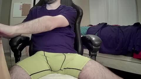 monkey_4u online show from October 3, 11:57 pm