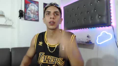 simon dice online show from March 5, 12:33 pm