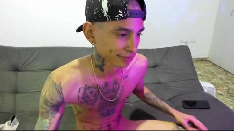 monkeyd_66 online show from December 13, 9:13 am