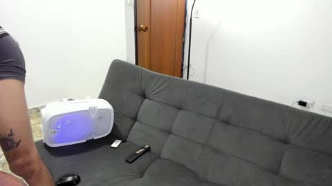 monkeyd_66 online show from January 17, 3:22 pm