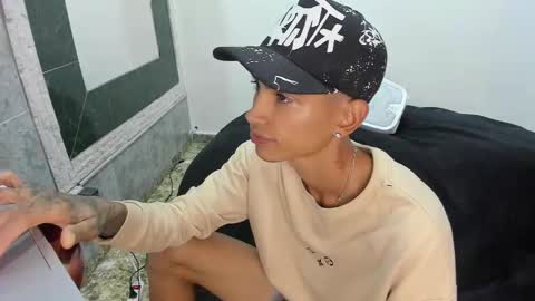 monkeyd_66 online show from February 10, 12:29 pm