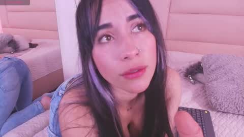 Adriana online show from December 16, 2:00 pm