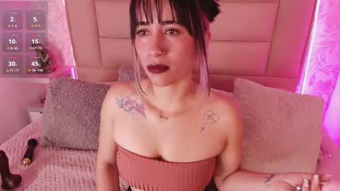 Adriana online show from March 17, 1:25 pm